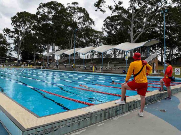 public swimming pool nsw