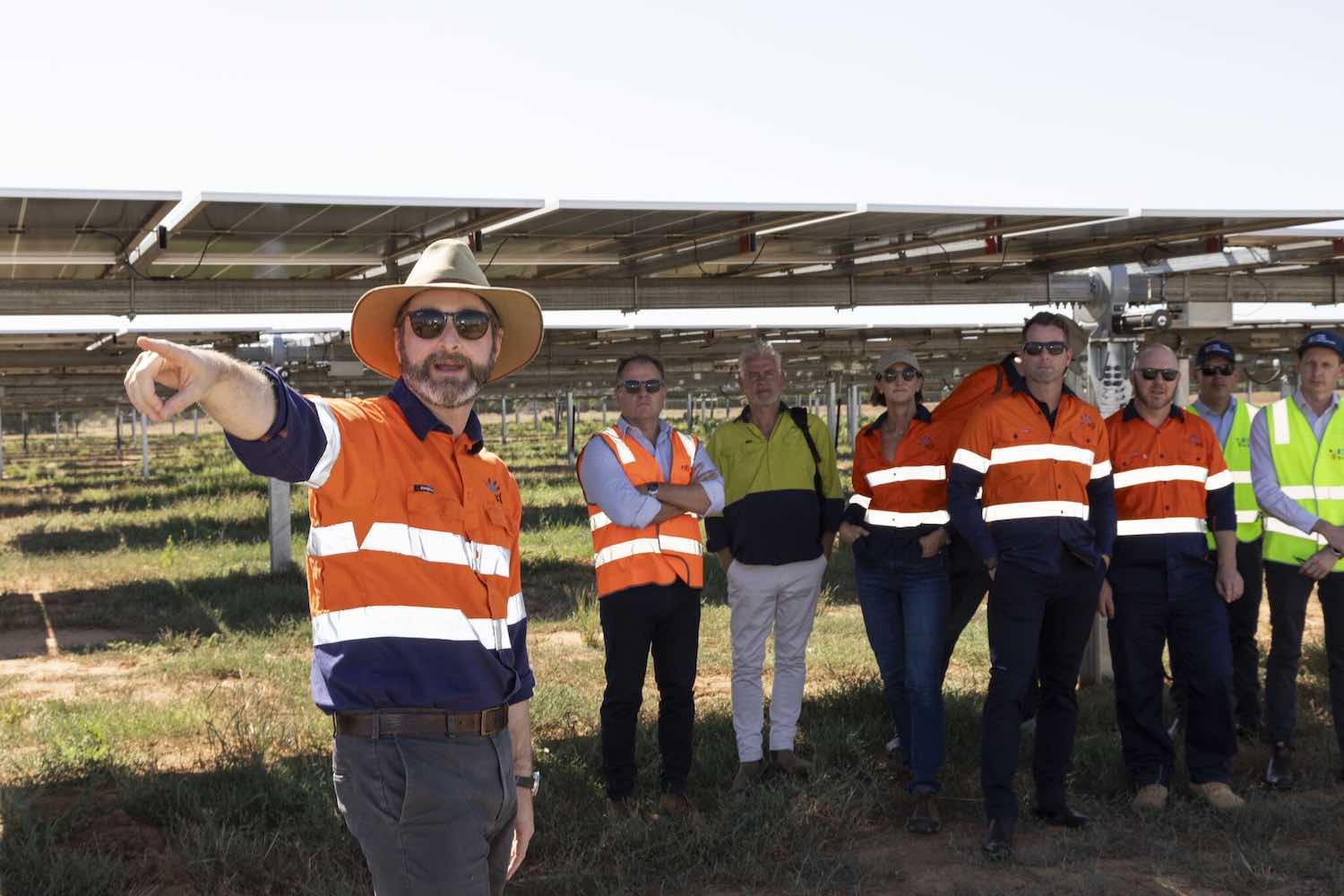 almond farm, agrivoltaics